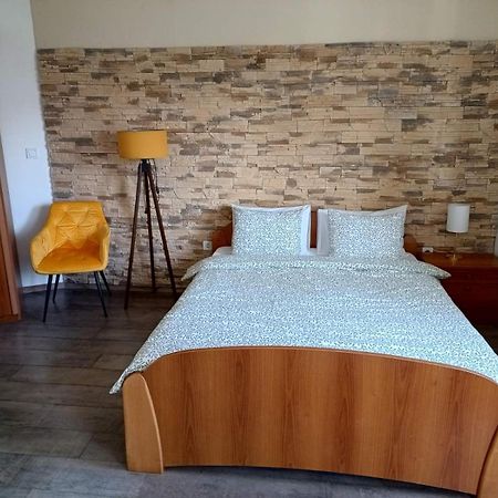 Apartments Jadran Херцег Нови Екстериор снимка