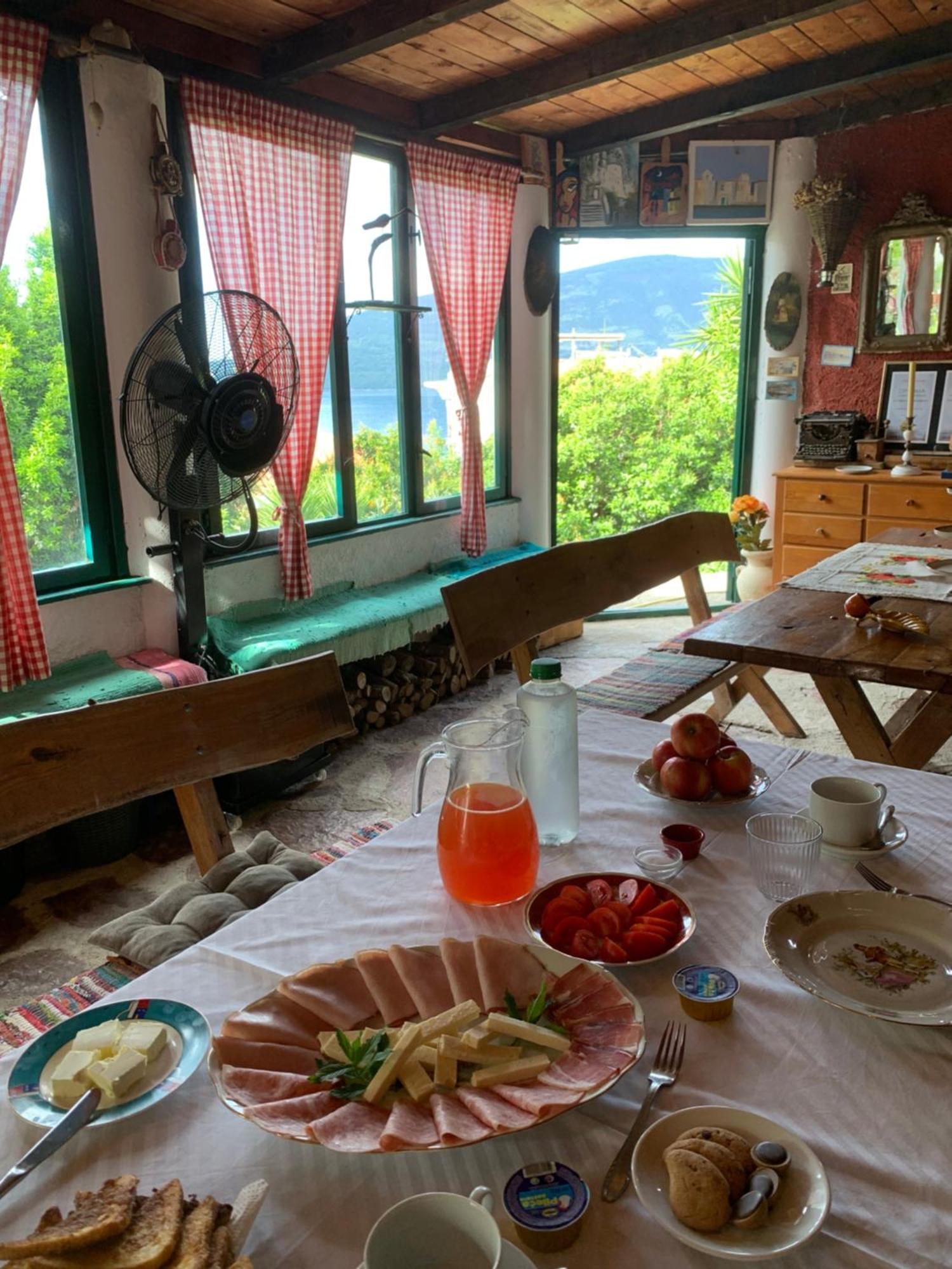 Apartments Jadran Херцег Нови Екстериор снимка