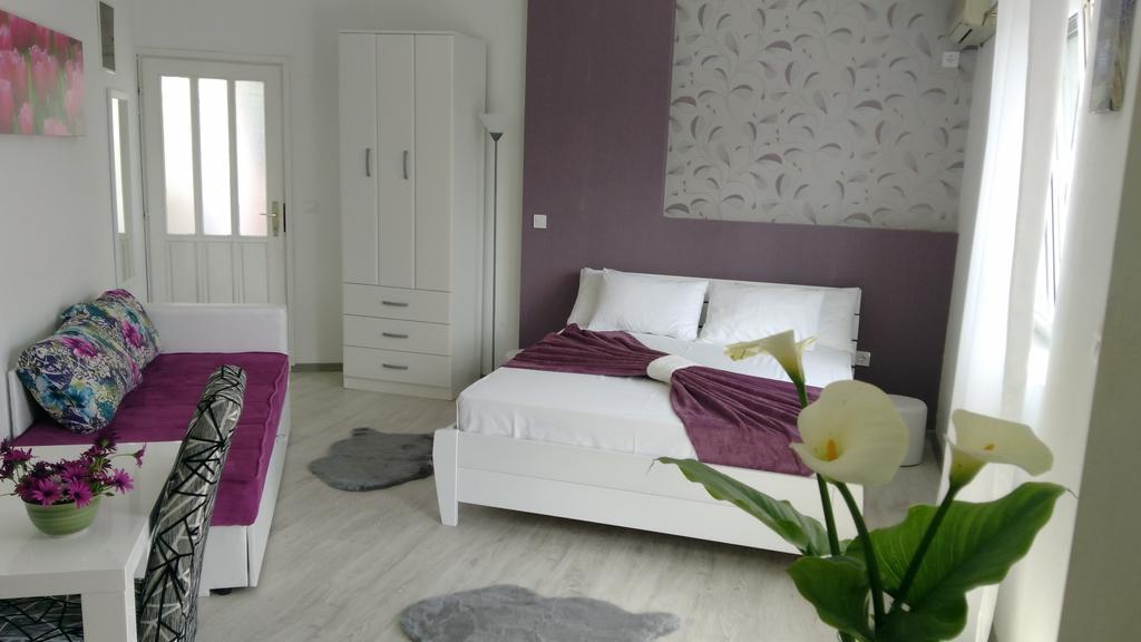 Apartments Jadran Херцег Нови Екстериор снимка