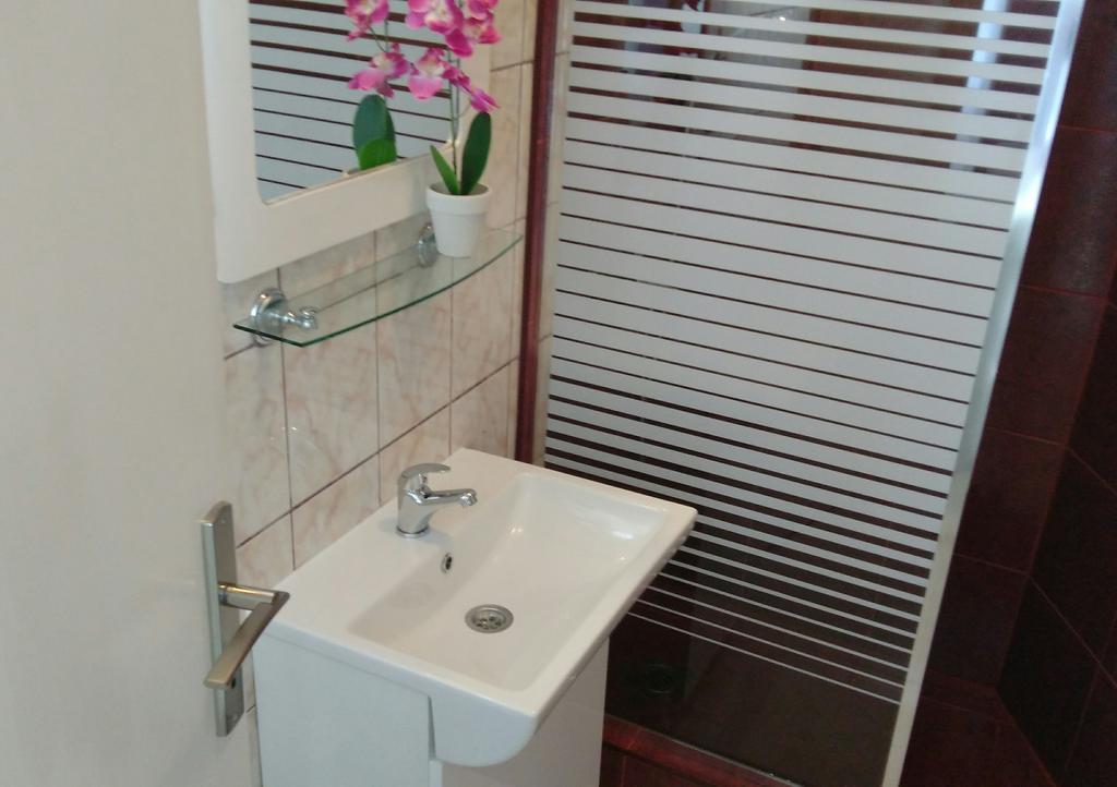 Apartments Jadran Херцег Нови Екстериор снимка